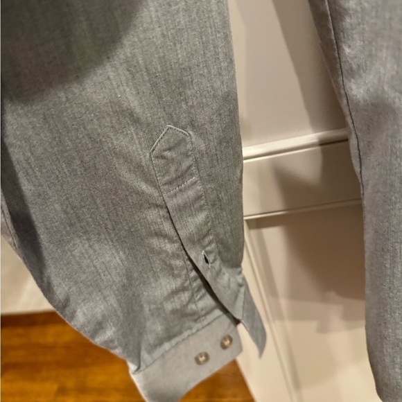 Men’s Van HeusenSlim Fit Dress Shirt 15.5. 32/33. Heather gray wrinkle free - Picture 7 of 7